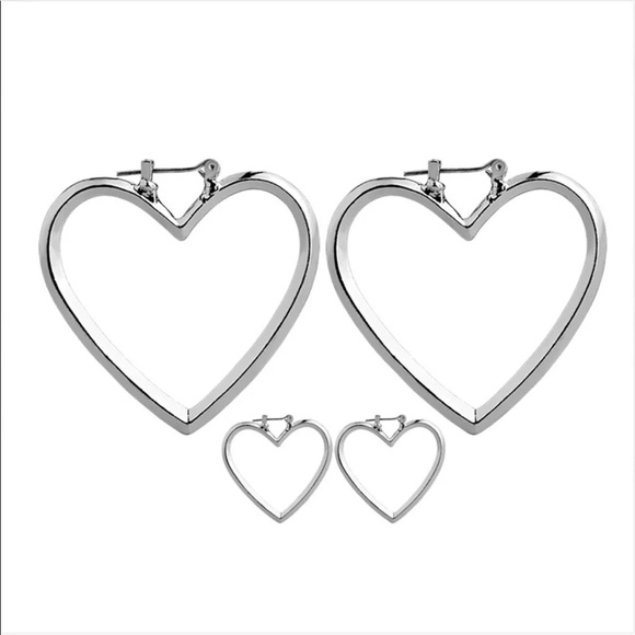 ✨Silver Double Heart Dangle Earrings✨ - Picture 5 of 8
